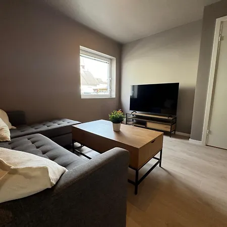 Lägenhet 4 Bedroom Near Center, 2 Baths Stavanger